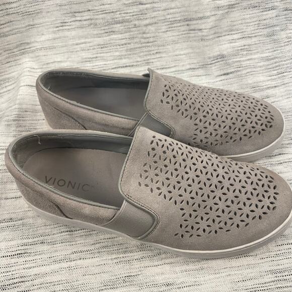 Vionic Gray Suede Laser Cut Loafers Size‎ 8.5 Casual Comfort Slip On Shoes - Picture 1 of 7